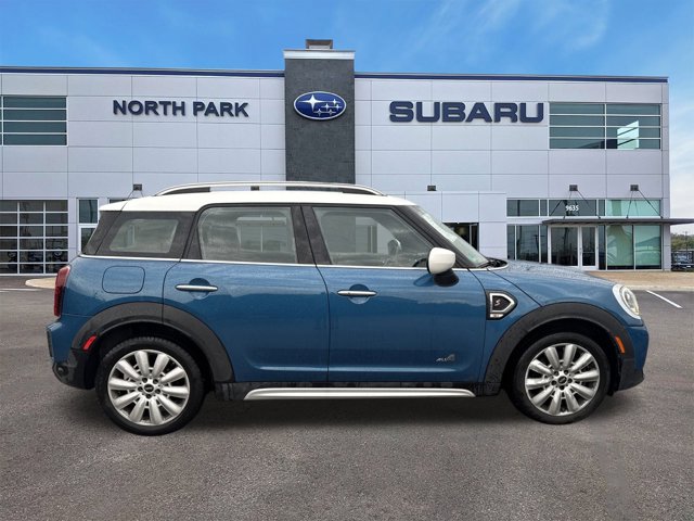 2021 MINI Cooper Countryman S Image 4 of 27