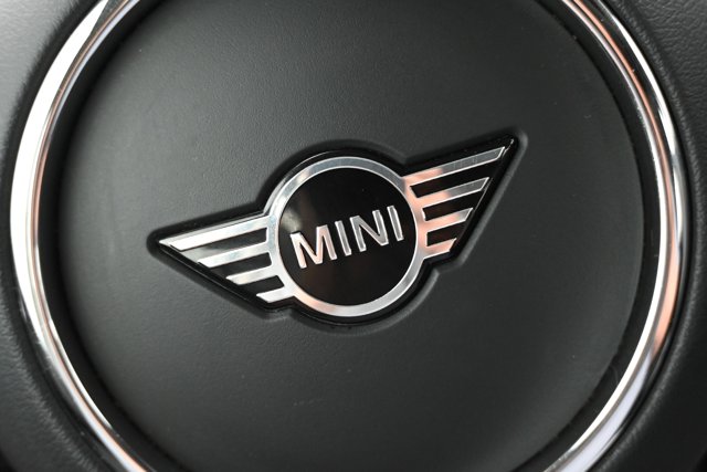 2021 MINI Cooper Countryman S Image 36 of 38