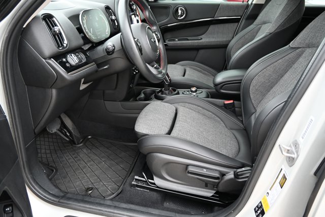 2021 MINI Cooper Countryman S Image 14 of 38