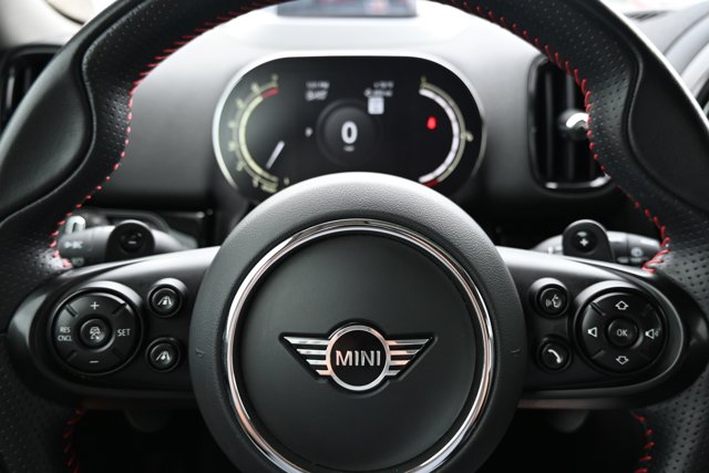 2021 MINI Cooper Countryman S Image 33 of 38