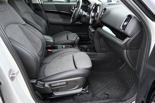2021 MINI Cooper Countryman S Image 12 of 38