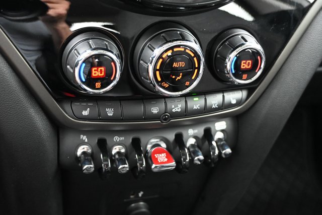 2021 MINI Cooper Countryman S Image 23 of 38