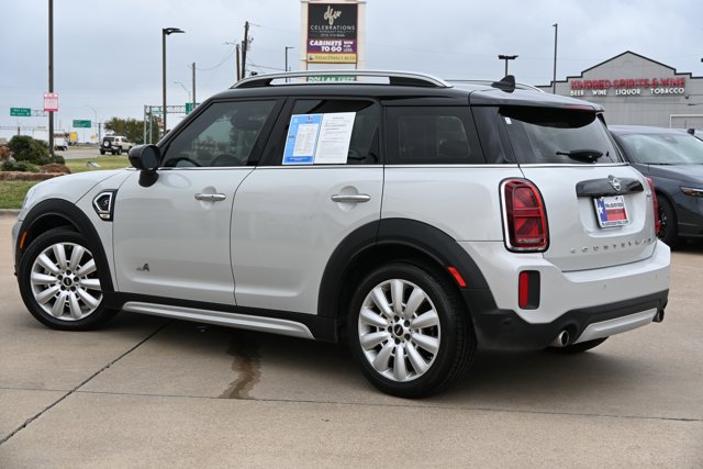 2021 MINI Cooper Countryman S Image 7 of 38