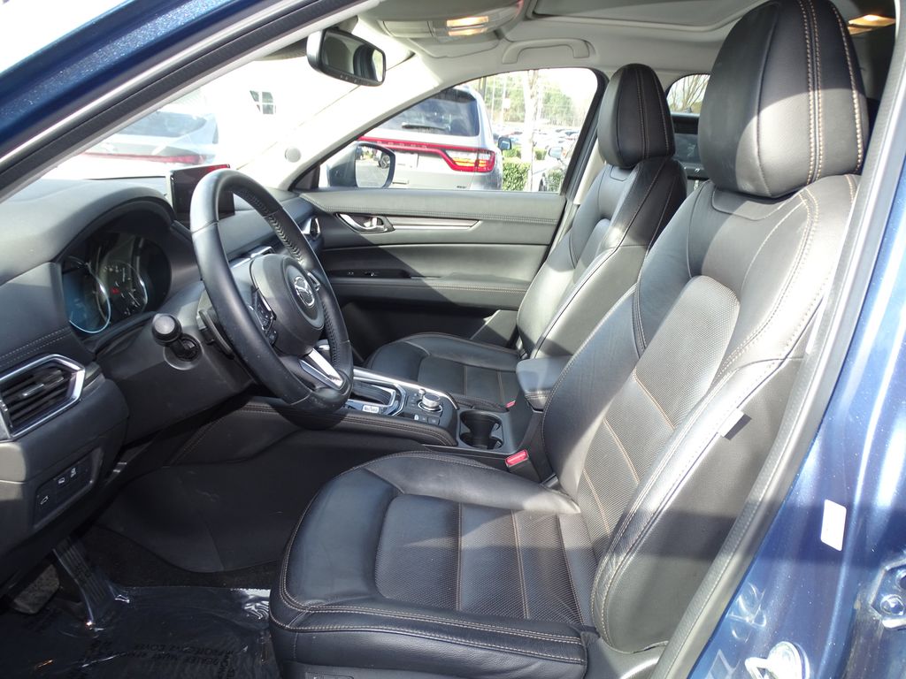 Vehicle image 9 of 42