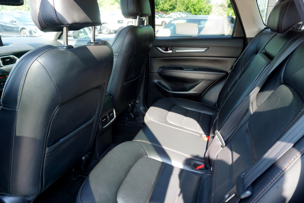 Vehicle image 10 of 29