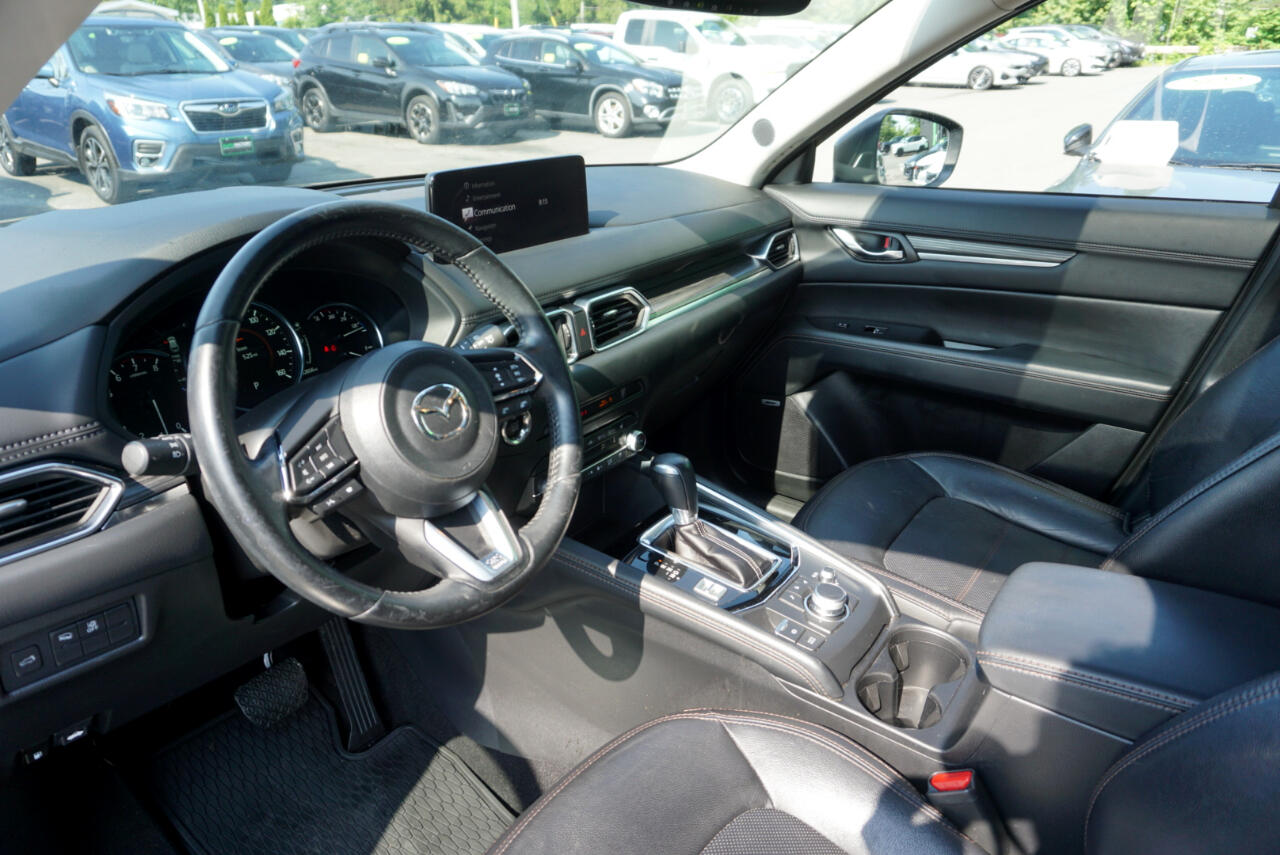 Vehicle image 16 of 29