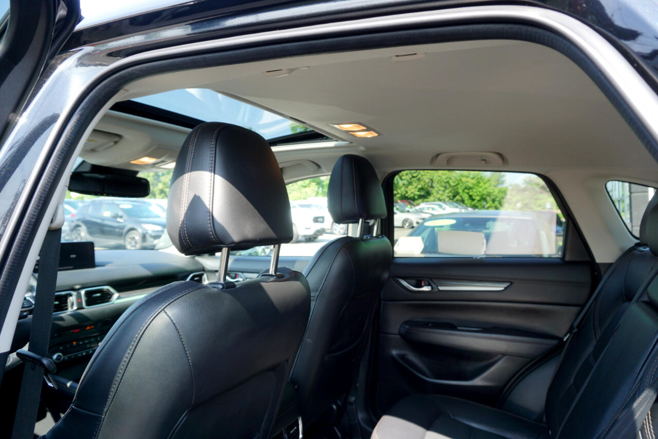 Vehicle image 11 of 29