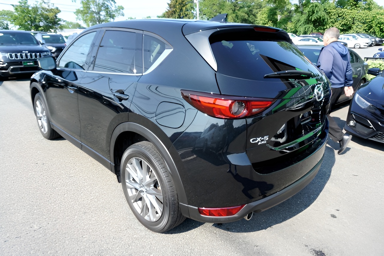 Vehicle image 29 of 29