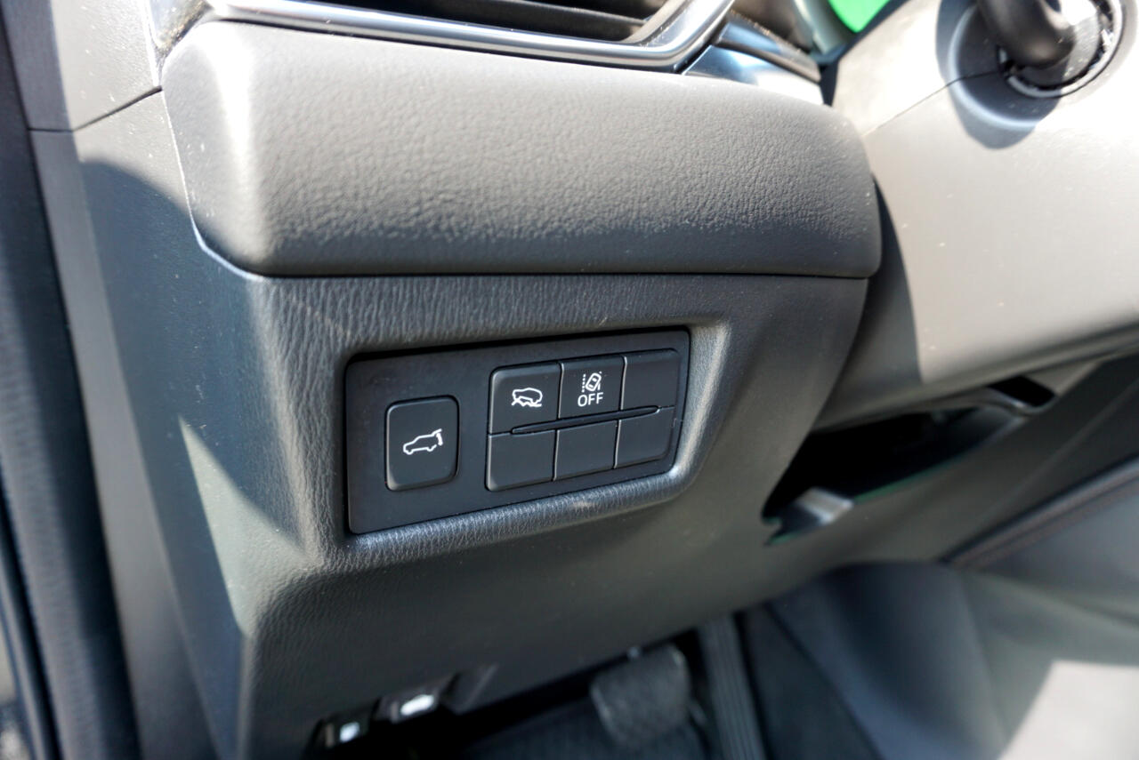 Vehicle image 14 of 29