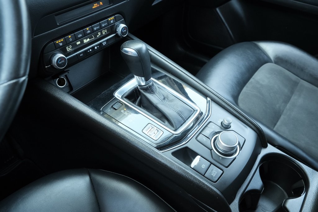 2021 Mazda CX-5 Touring Image 21 of 40