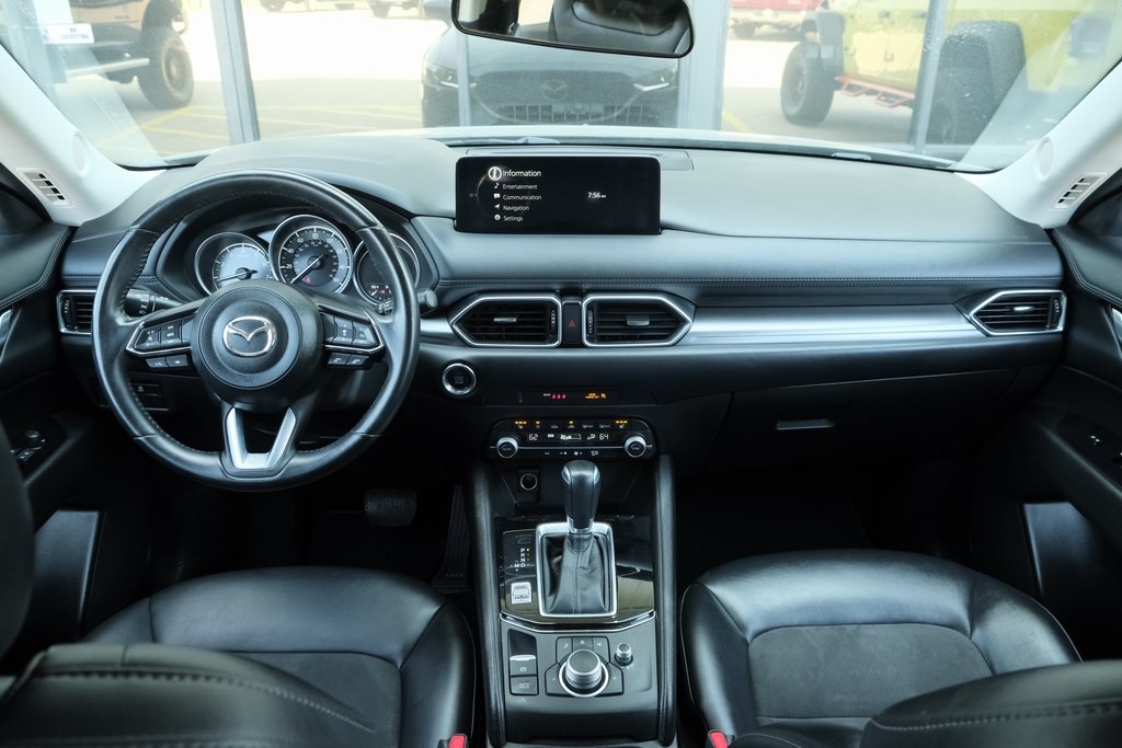 2021 Mazda CX-5 Touring Image 14 of 40