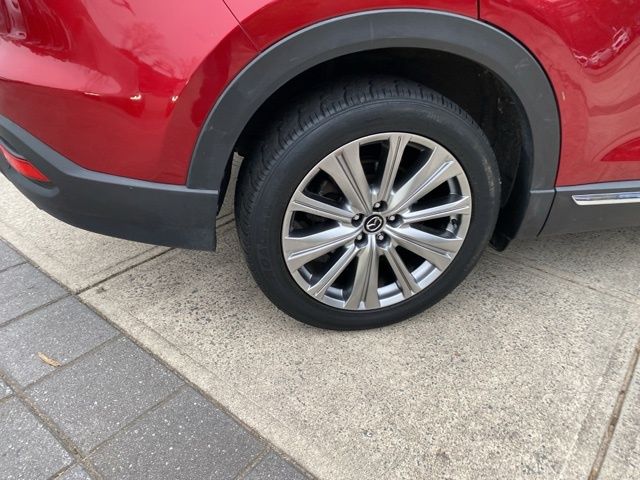 2021 Mazda CX-9 Signature Image 11 of 43
