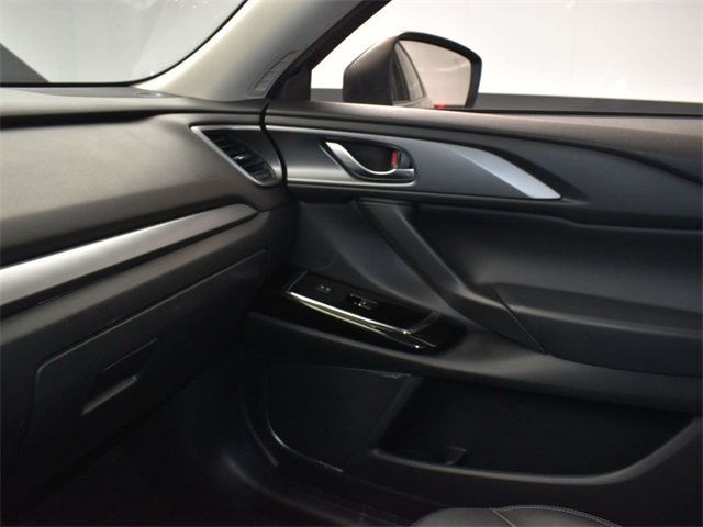 Vehicle image 41 of 50
