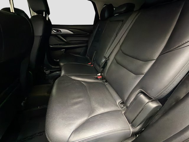 2021 Mazda CX-9 Touring Image 7 of 16