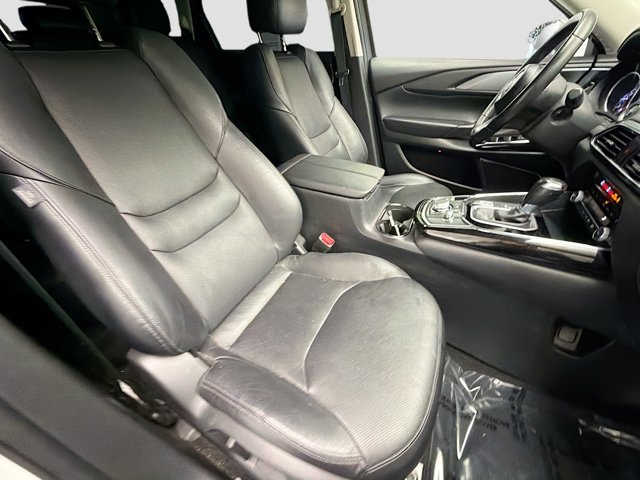 2021 Mazda CX-9 Touring Image 9 of 16