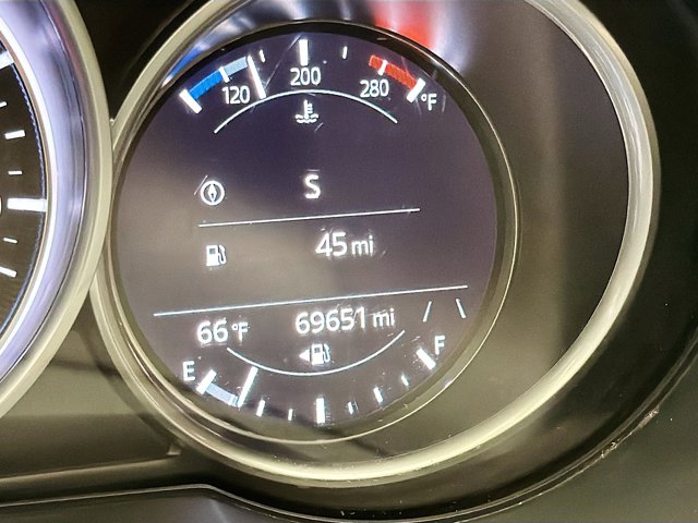 2021 Mazda CX-9 Touring Image 13 of 16