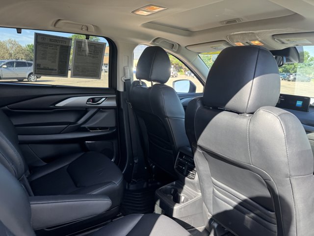 Vehicle image 11 of 35