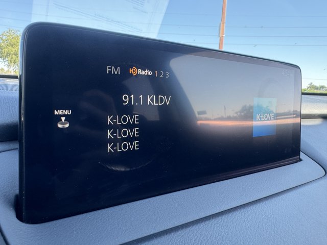 Vehicle image 33 of 35