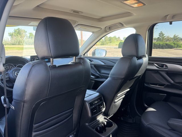 Vehicle image 14 of 35