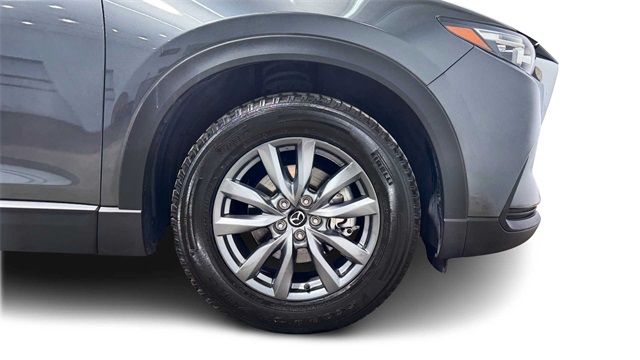 Vehicle image 9 of 33