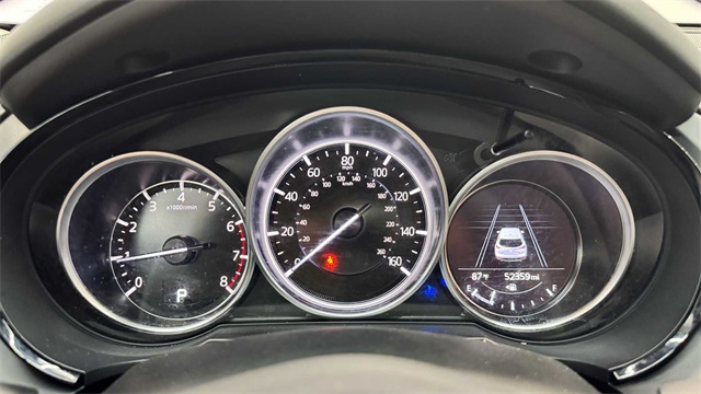 Vehicle image 19 of 33