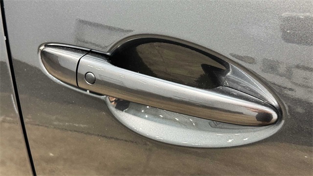 Vehicle image 33 of 33