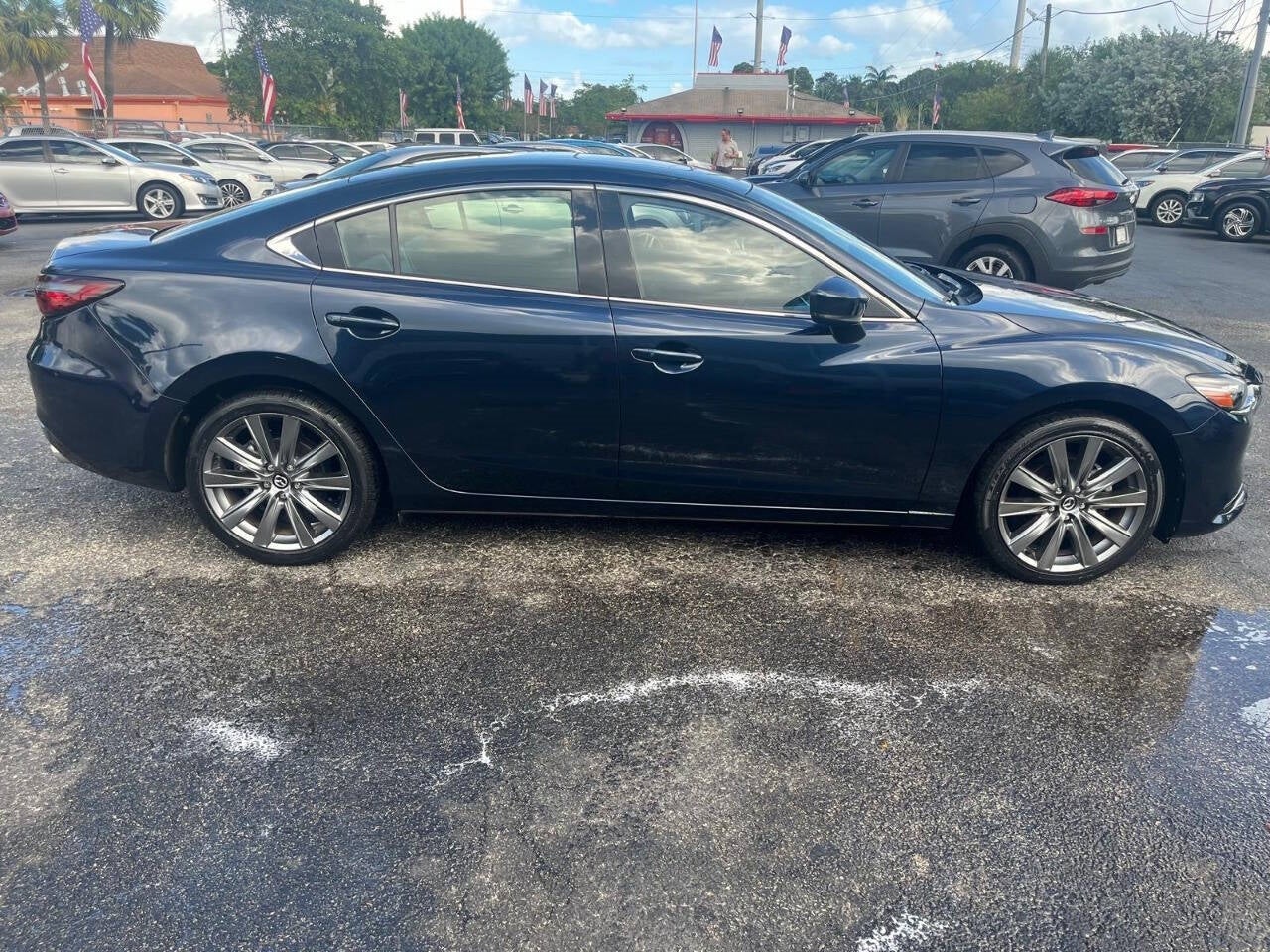 Vehicle image 3 of 36