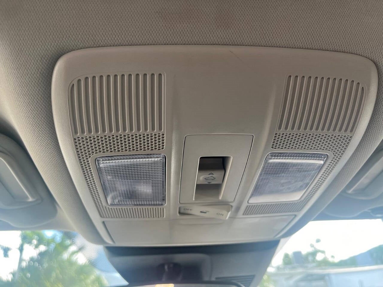 Vehicle image 13 of 36