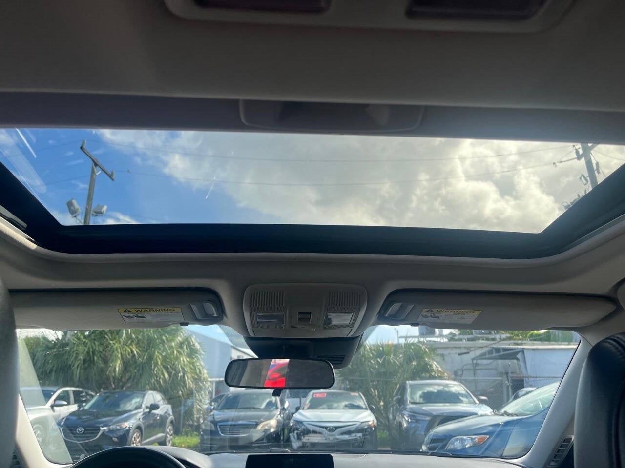 Vehicle image 20 of 36