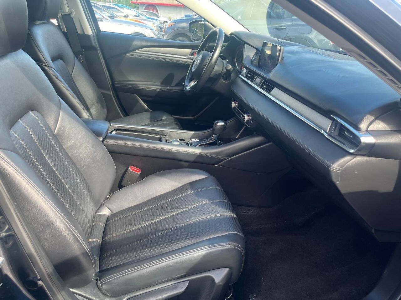 Vehicle image 14 of 36