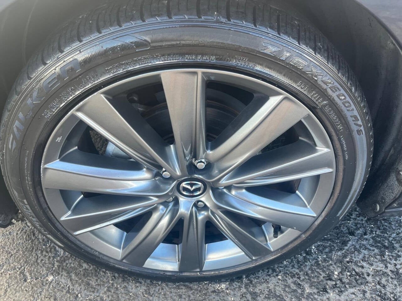 Vehicle image 11 of 36