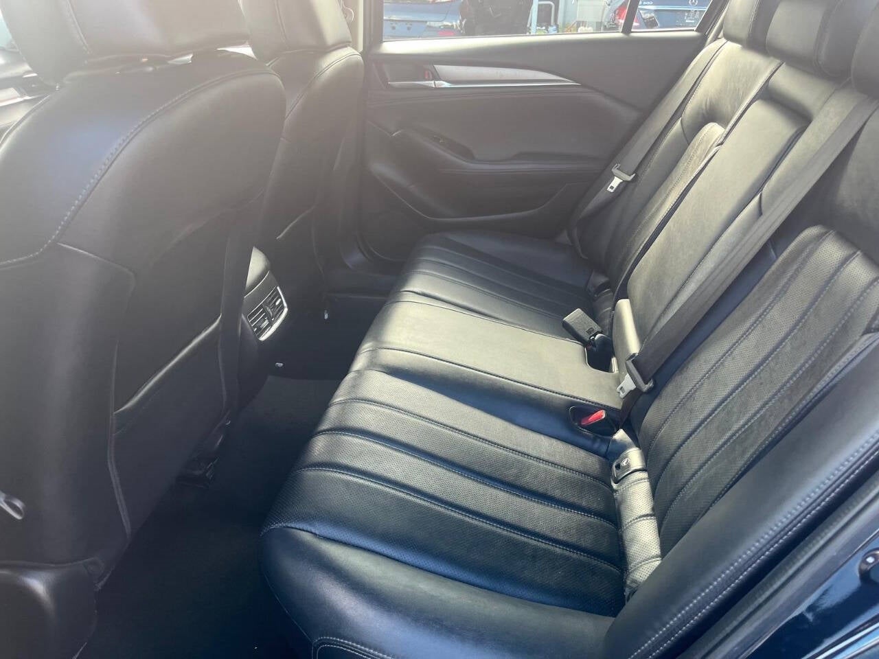 Vehicle image 15 of 36