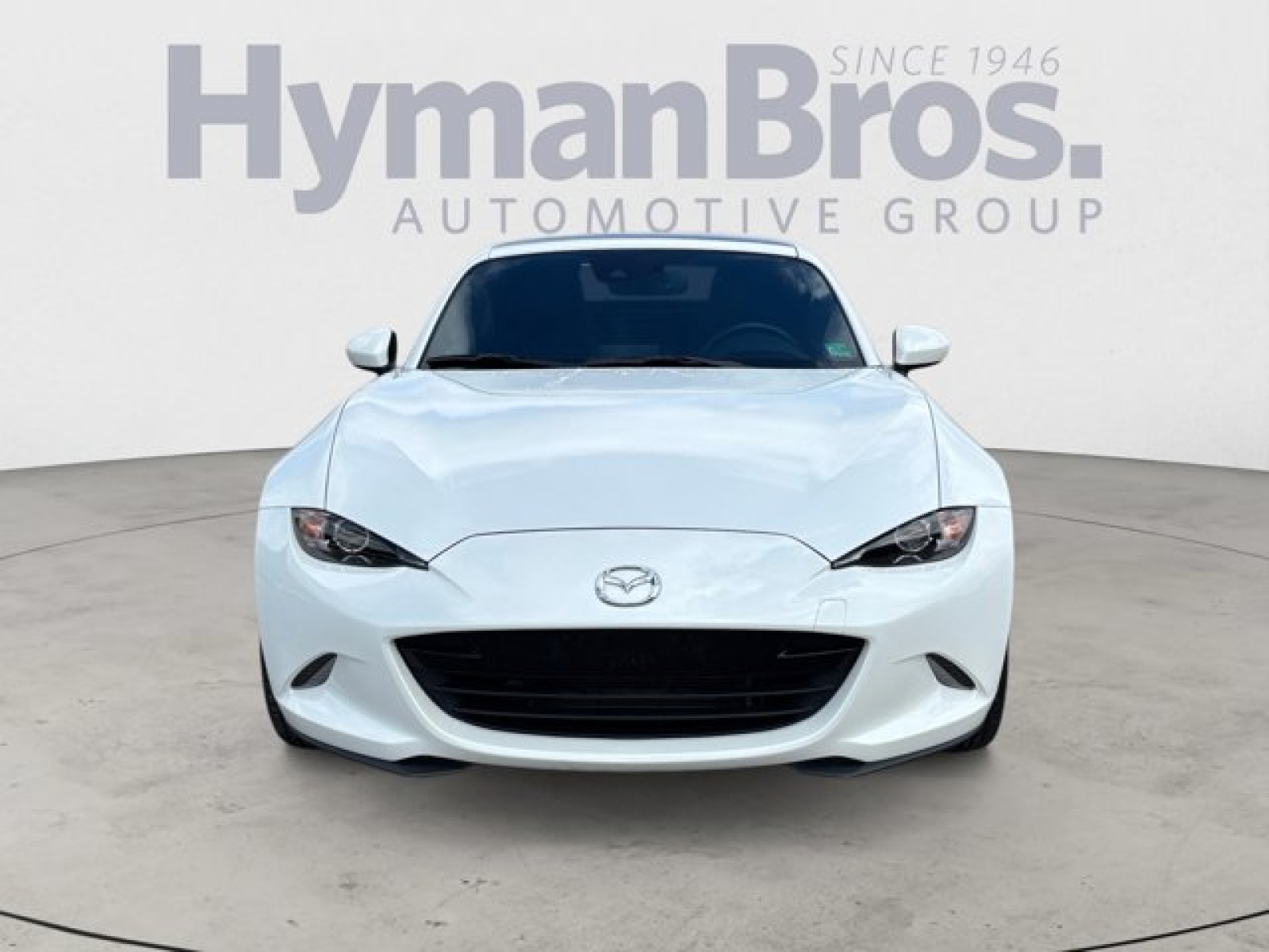 2021 Mazda MX-5 Miata RF Grand Touring Image 2 of 21
