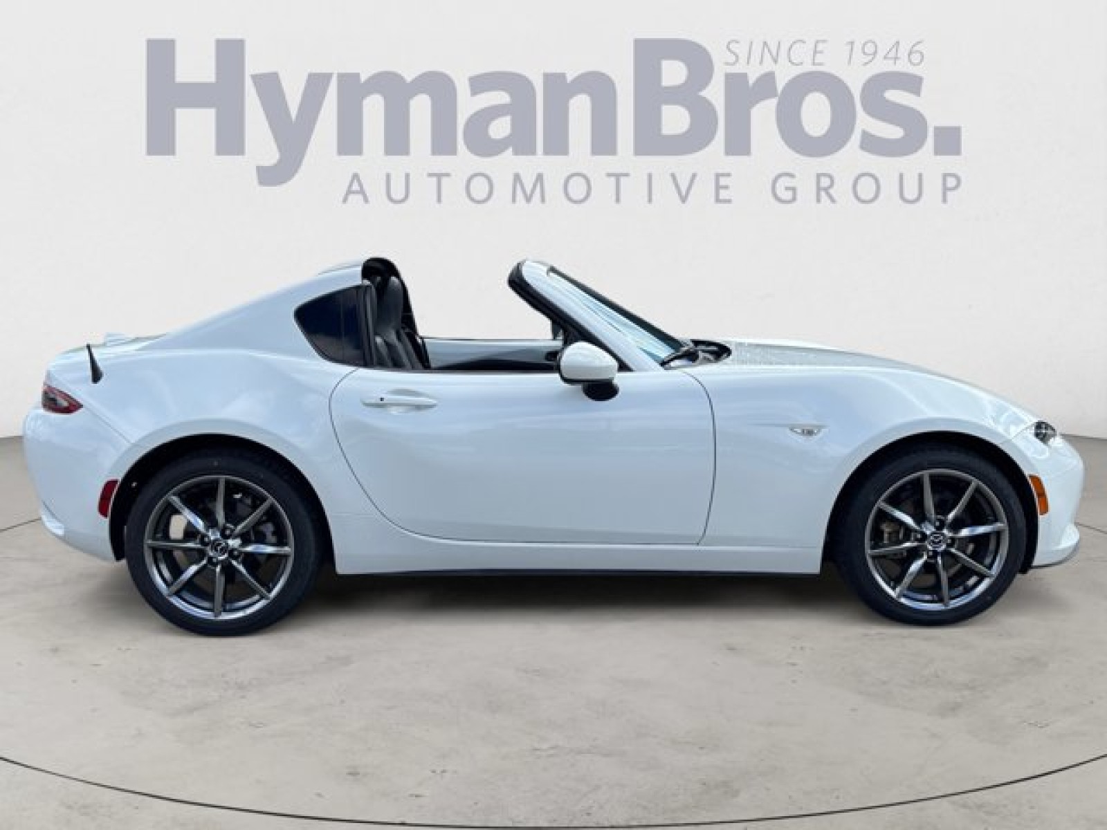 2021 Mazda MX-5 Miata RF Grand Touring Image 4 of 21