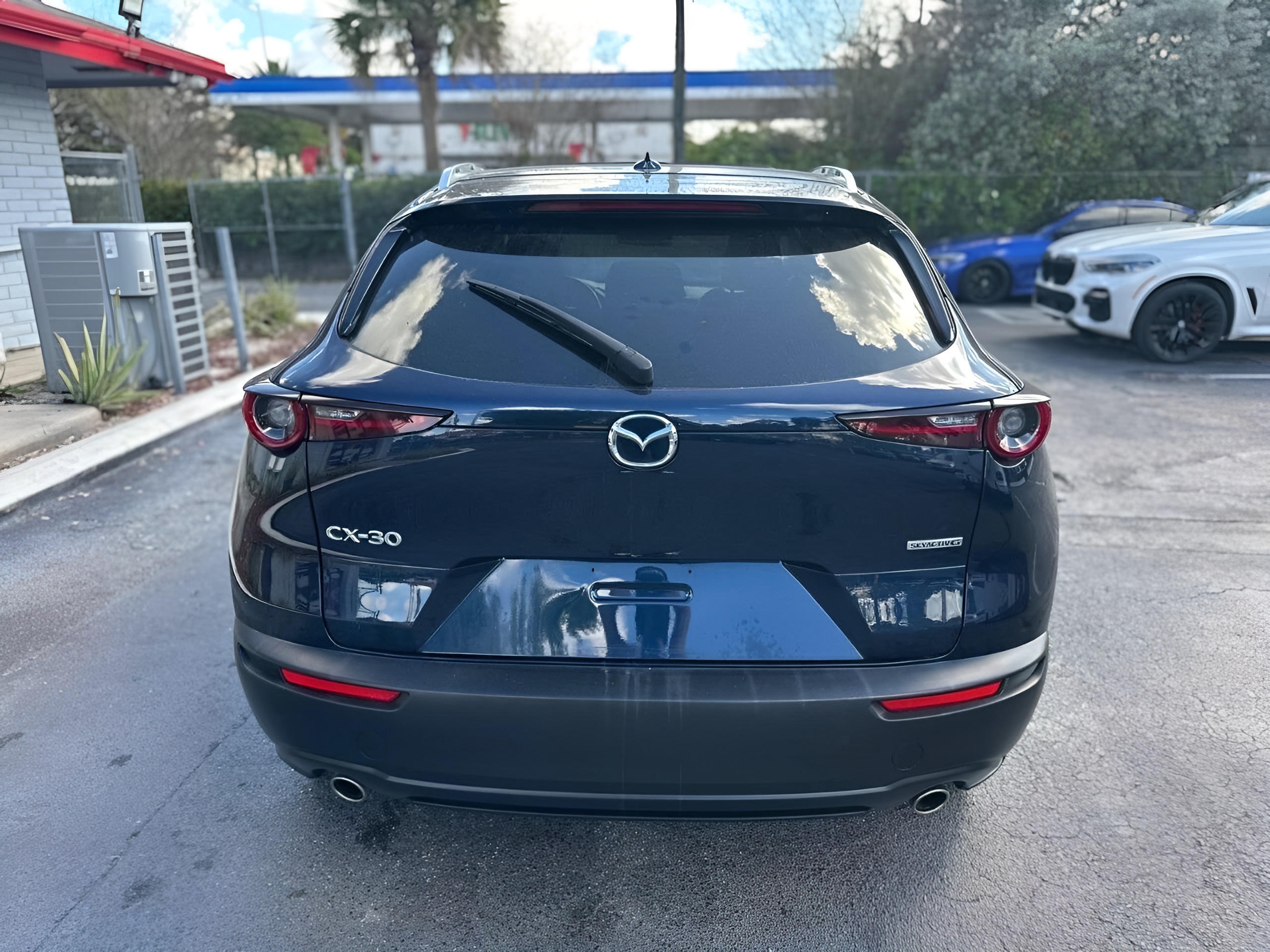 Vehicle image 50 of 52