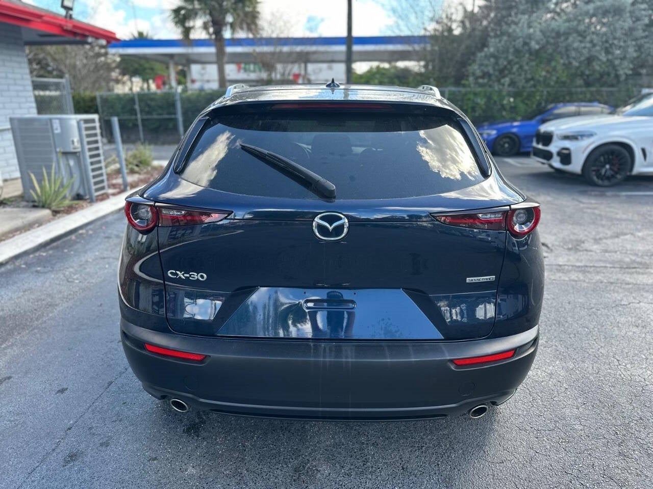 Vehicle image 8 of 52