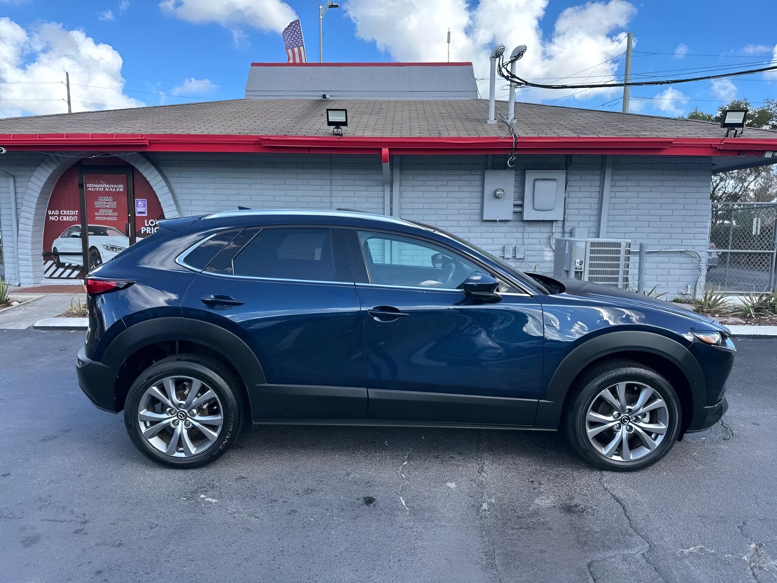 Vehicle image 48 of 52