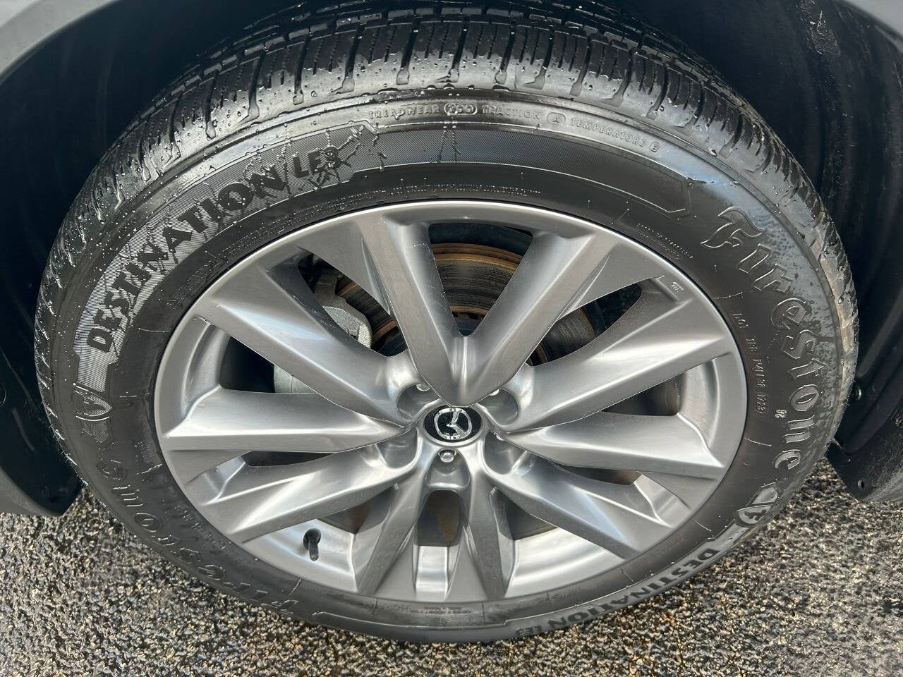 Vehicle image 14 of 30