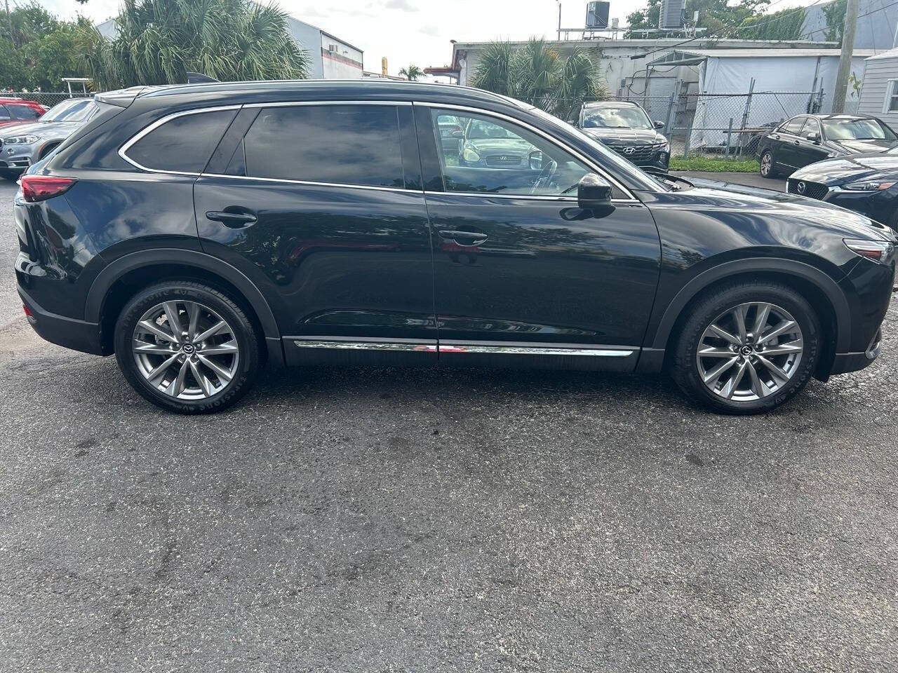 Vehicle image 3 of 30