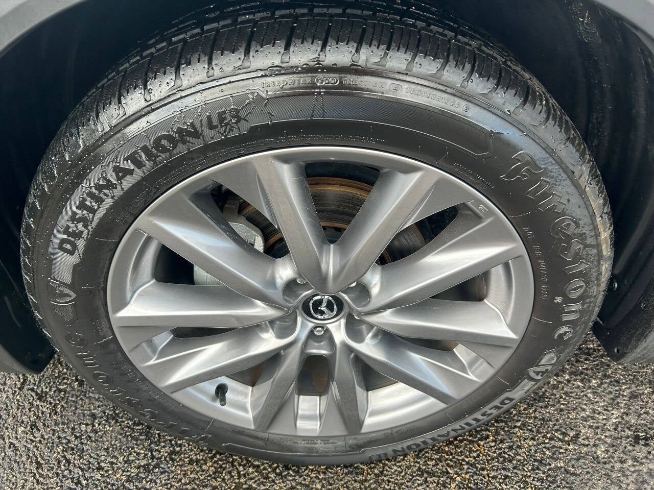 Vehicle image 10 of 30