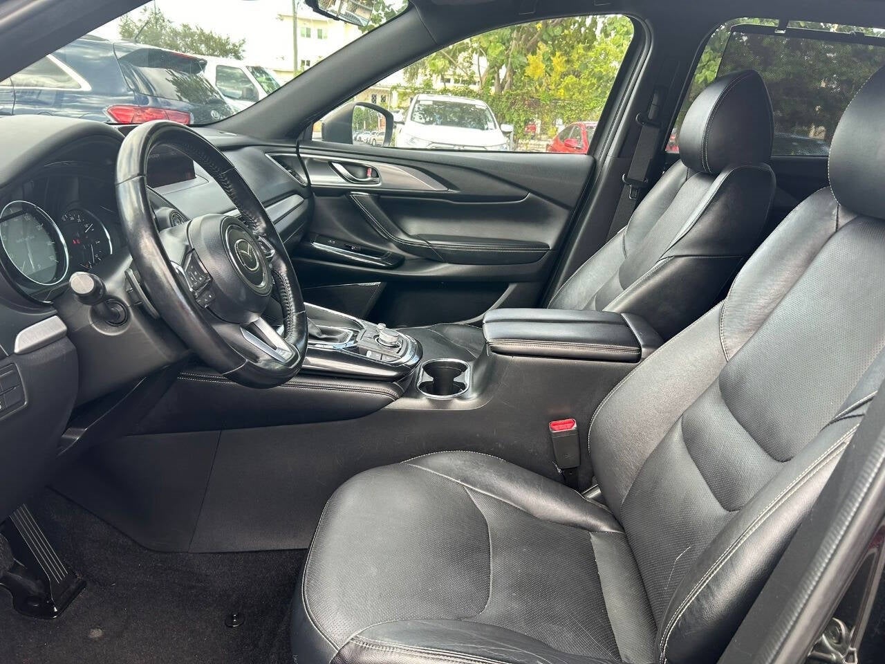 Vehicle image 15 of 30