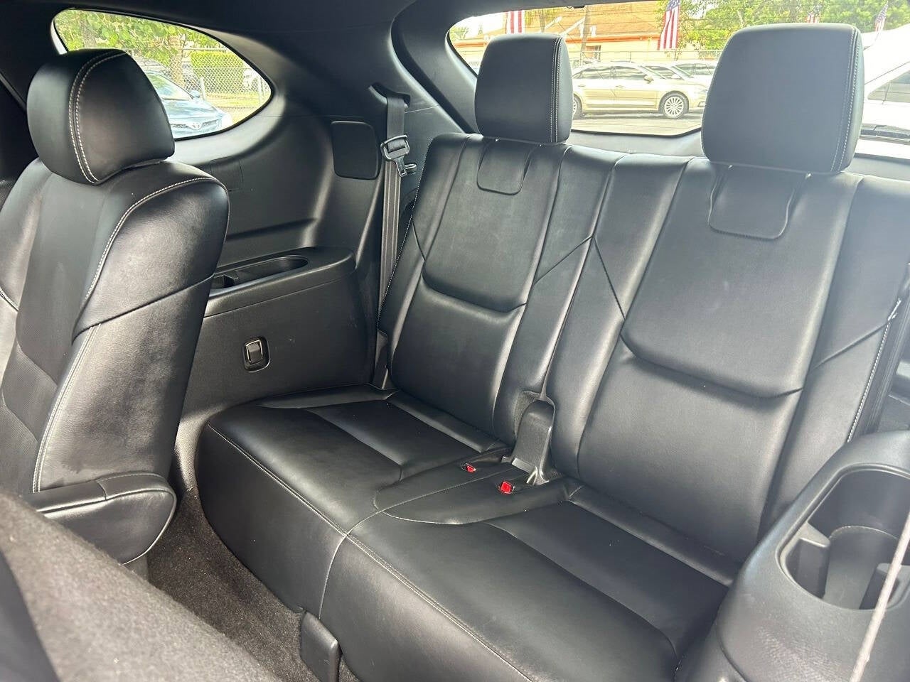 Vehicle image 20 of 30