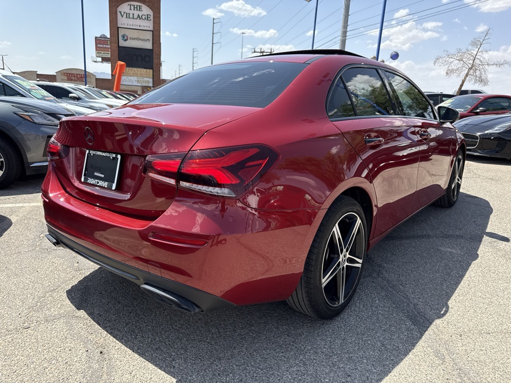 Vehicle image 4 of 28