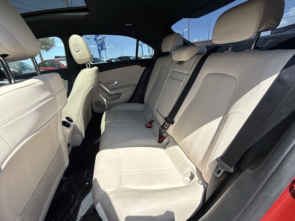 Vehicle image 12 of 28