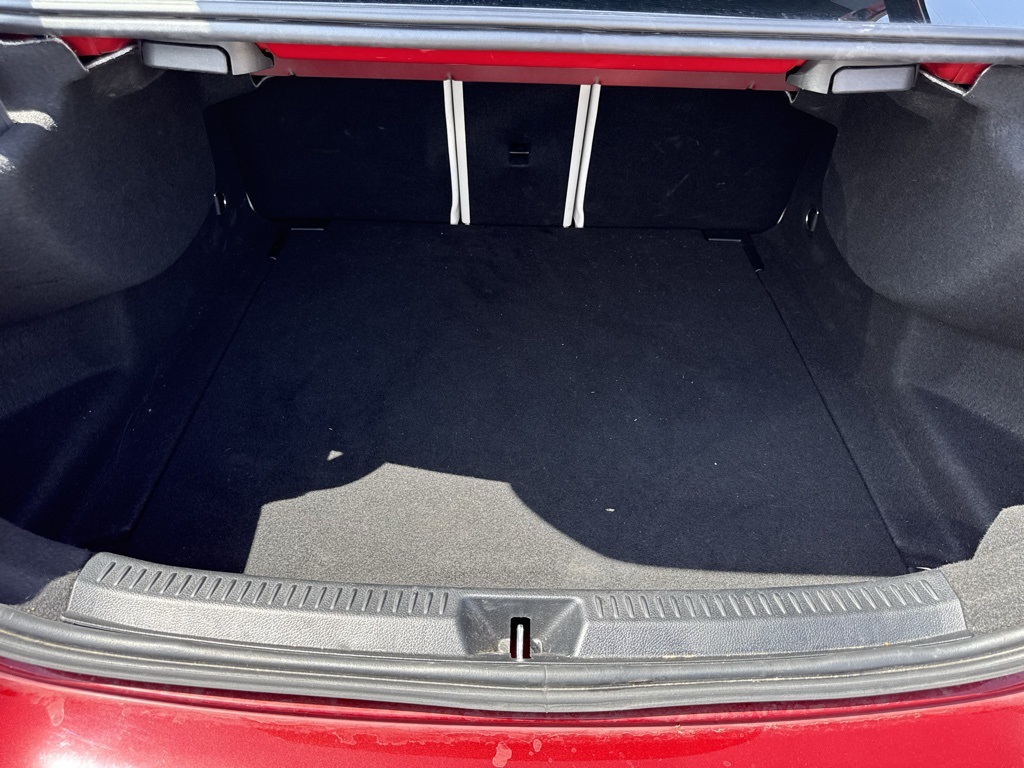 Vehicle image 10 of 28