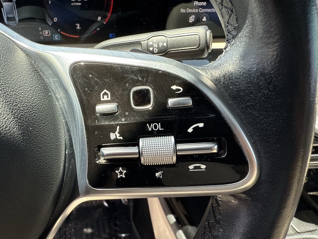 Vehicle image 26 of 28