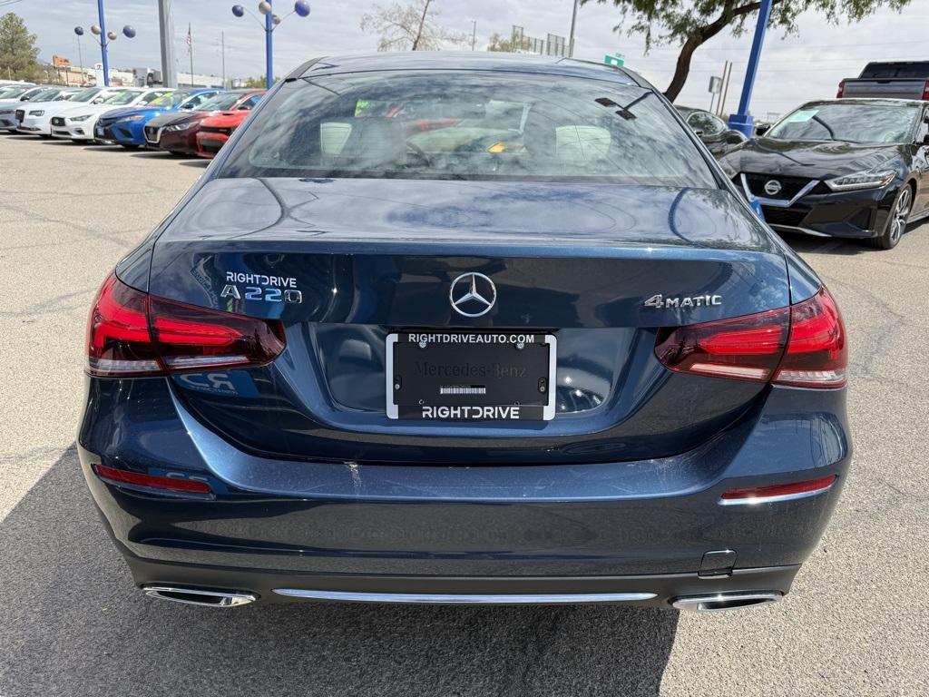 Vehicle image 5 of 28