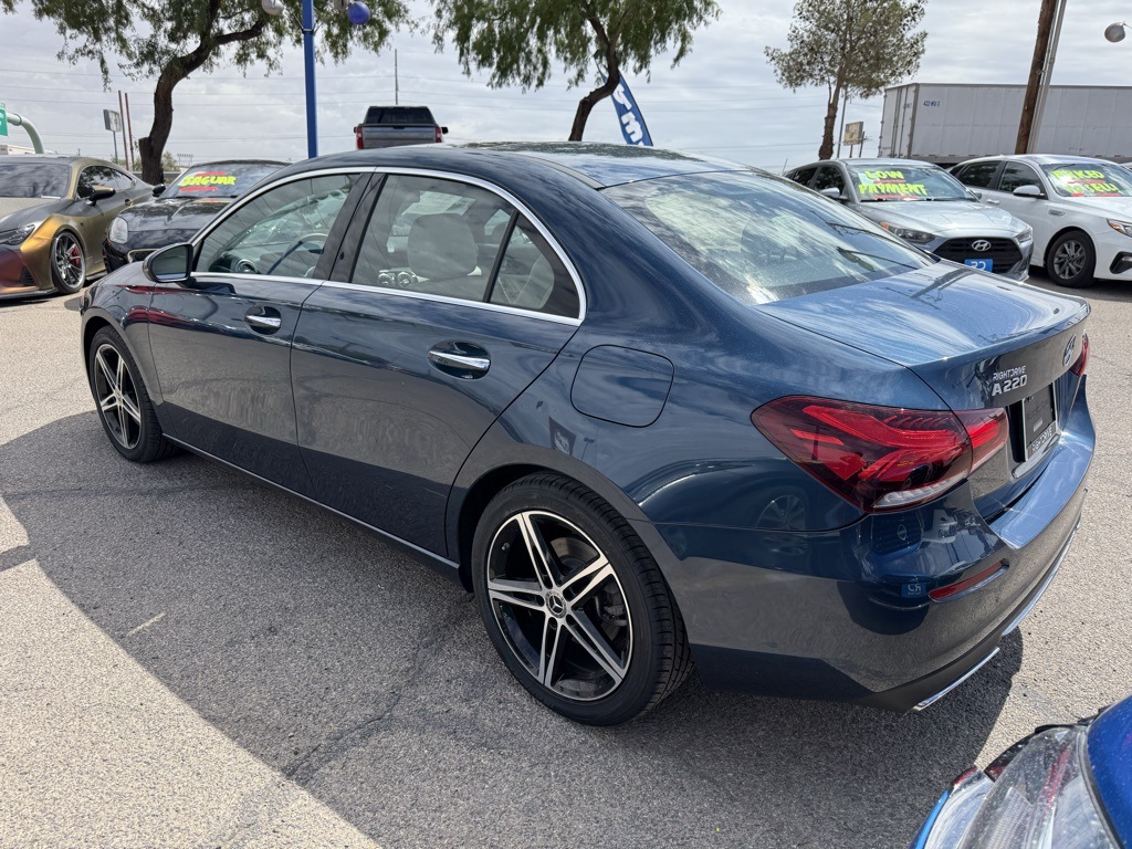 Vehicle image 6 of 28