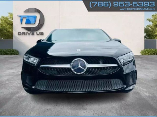 Vehicle image 3 of 32