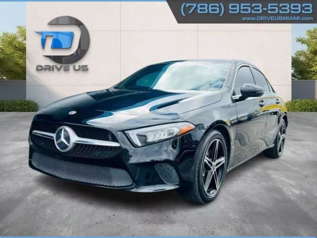 Vehicle image 1 of 32